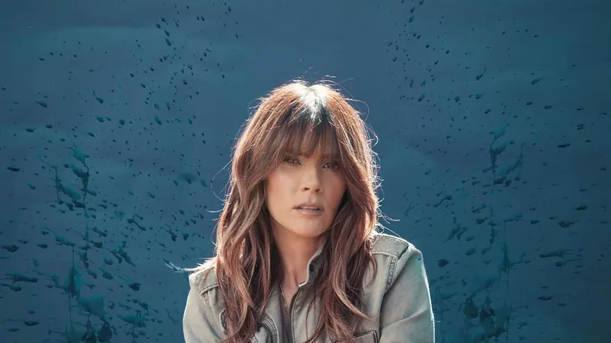 Fotografía promocional cedida por Sony Music Latin donde aparece la cantante puertorriqueña Kany García en la portada de su álbum "Mesa Para Dos".