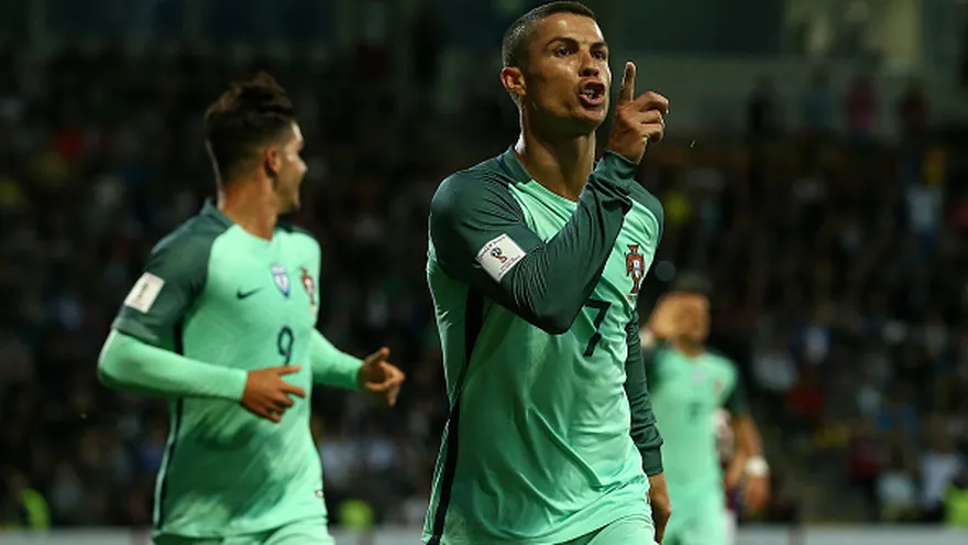 Cristiano Ronaldo lanza a Portugal