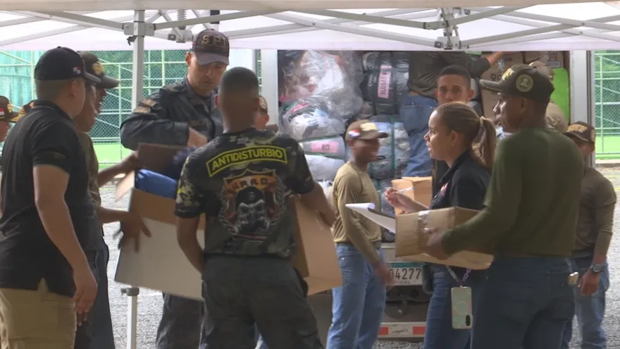 Recibimiento de Donaciones en el Parque Omar