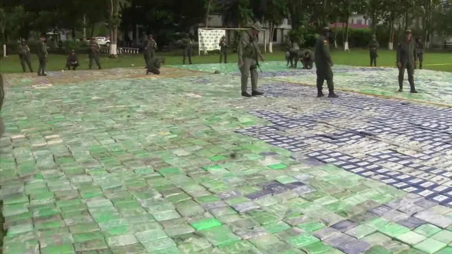 Incauta Colombia el mayor cargamento de cocaína en su historia