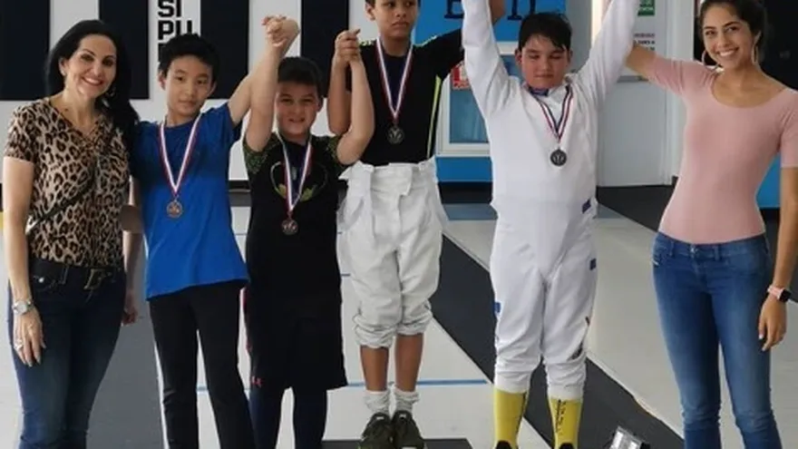 Exitoso Open Juvenil de Esgrima
