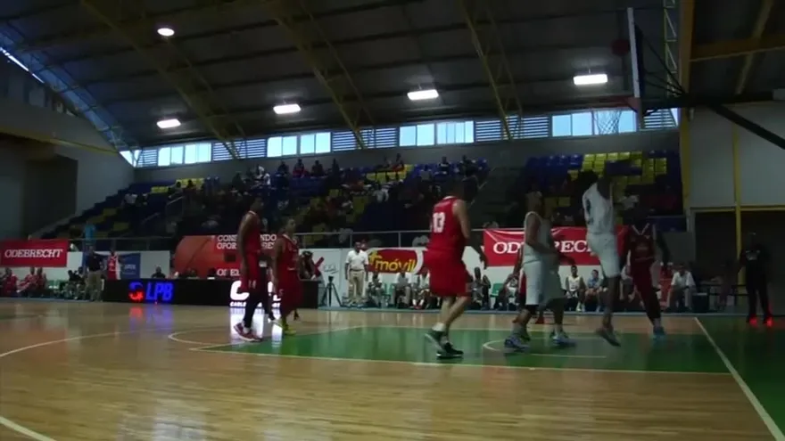 Correcaminos vencieron 73 - 69  a los Caballos de Coclé