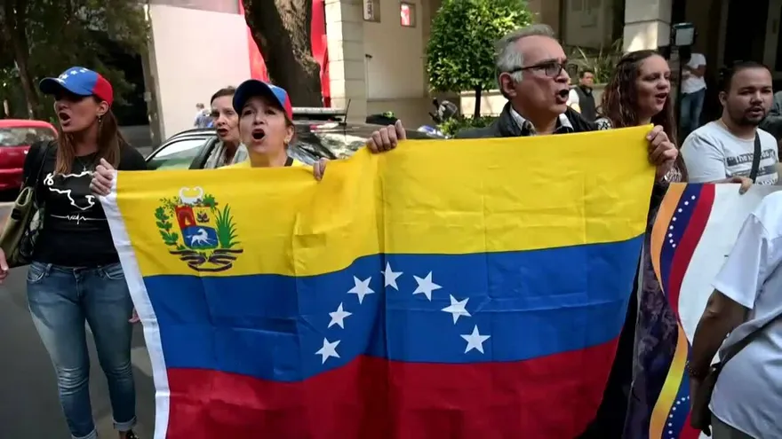 Manifestaciones ante embajadas de Venezuela en varios países