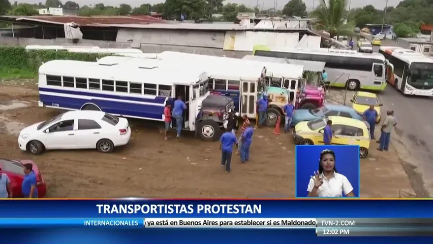 Transportistas protestan en Panamá Este