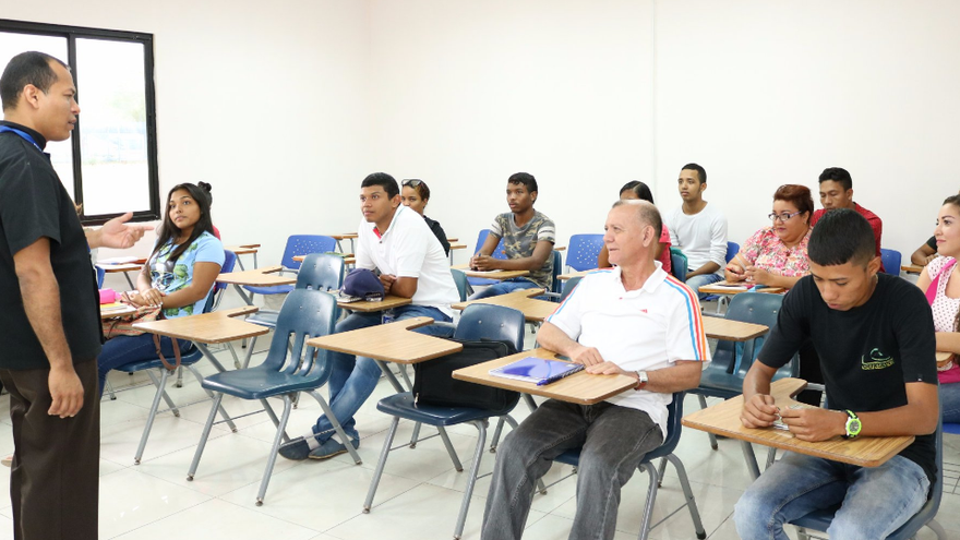 En el Inadeh se ofrecen más de 800 cursos