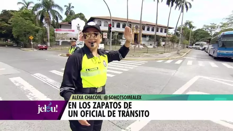 En los zapatos de un policía de tránsito, así fue el día del trabajo para Alexa