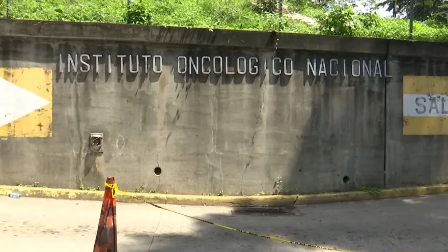 "Nos tranquiliza", dice director del Oncológico al conseguir los fondos para seguir funcionando