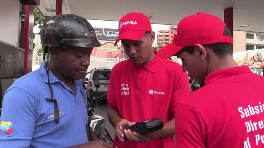 Venezuela amplía pruebas de nuevo sistema de cobro de gasolina