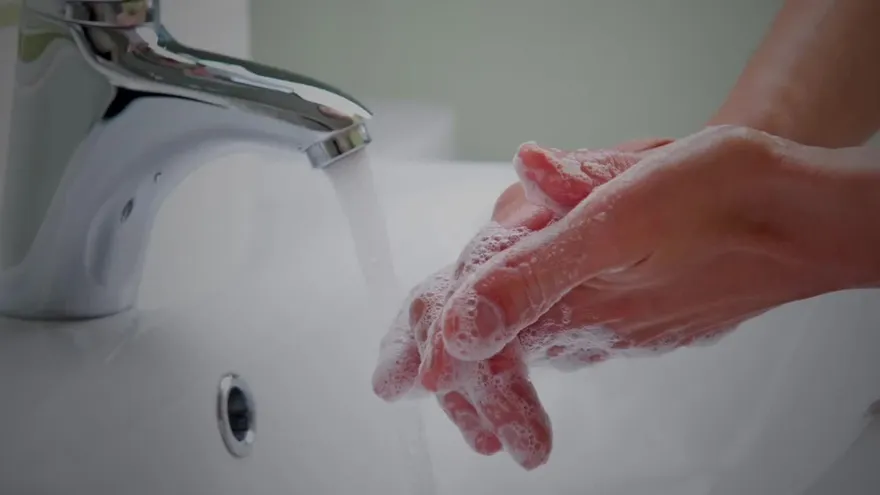 ¿Cuáles son los síntomas de las conjuntivitis?