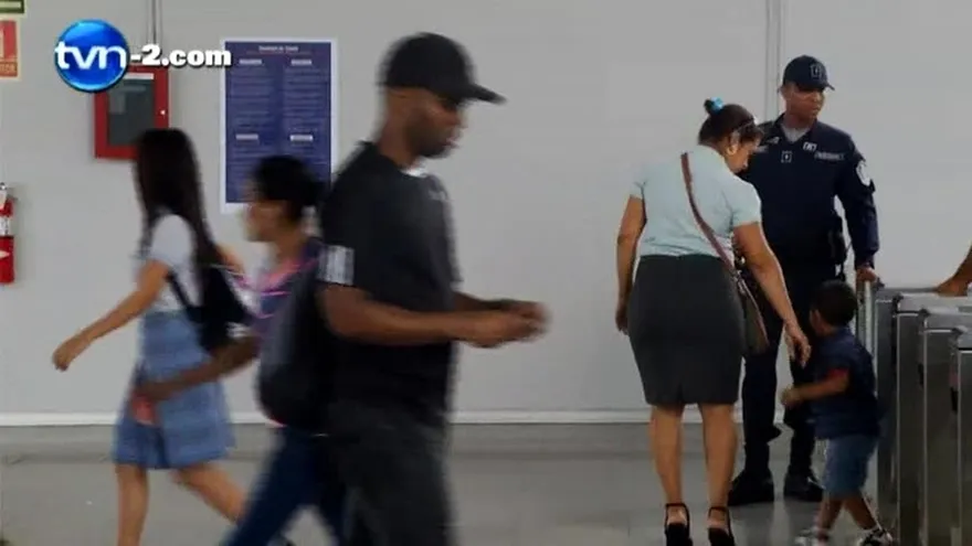 Secretaría del Metro retiene 150 tarjetas por uso indebido