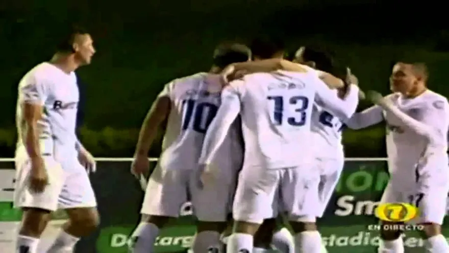 Goles de Nicolás Muñoz (Isidro Metapán y Rolando Blackburn (Comunicaciones)