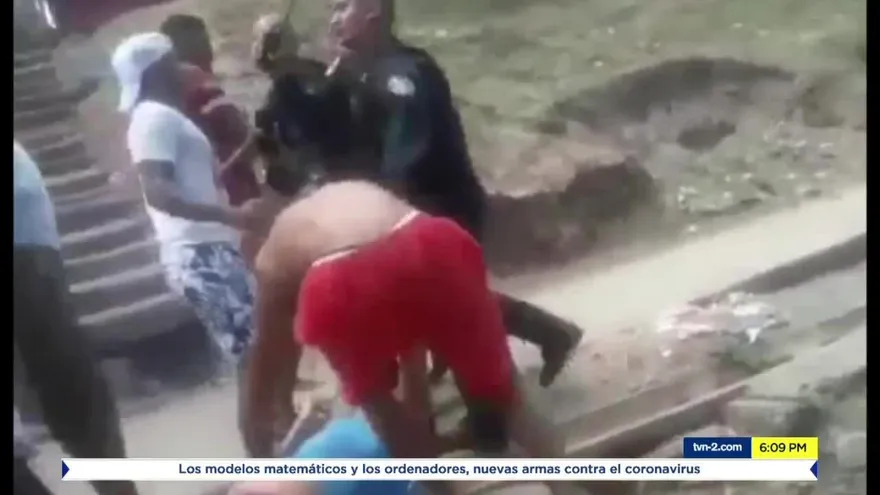 Unidades de la Policía Nacional son agredidas en San Miguelito