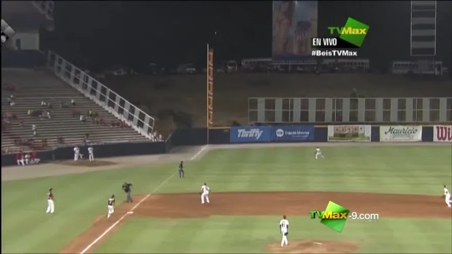 Resumen - Los Santos sigue vivo, ganó 4-3 a Metro