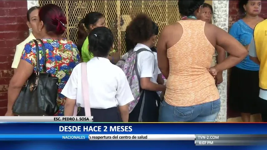 Escuela Pedro J. Sossa afectada por malos olores