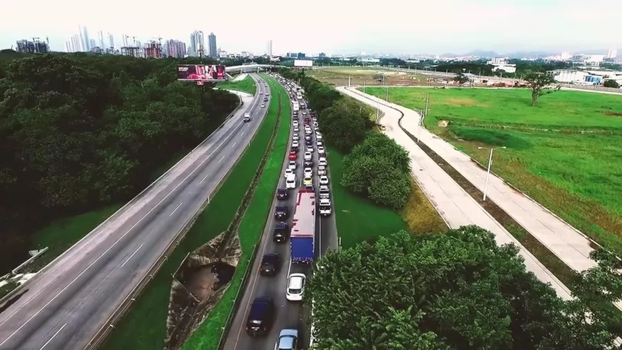 Mira desde el cielo el tranque en Panamá