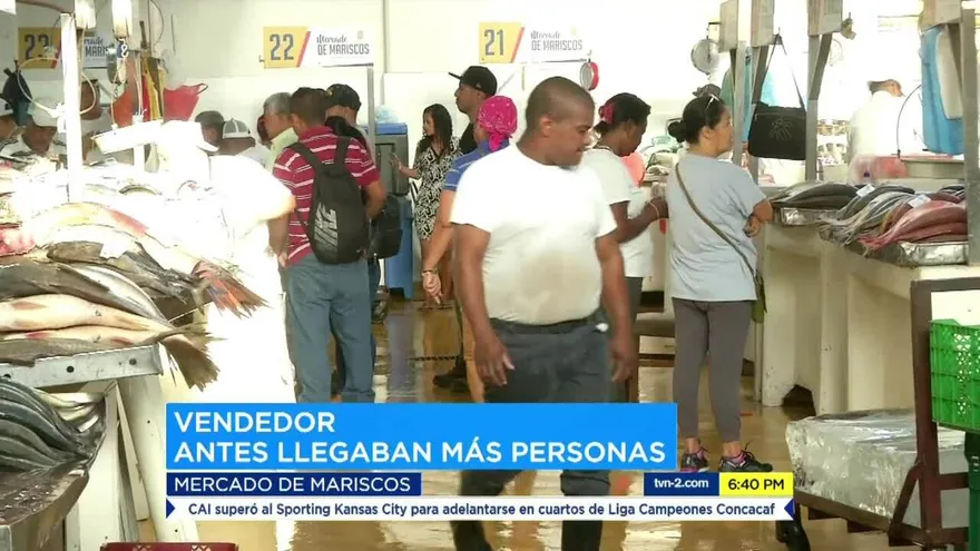 Bajas ventas en el Mercado del Marisco