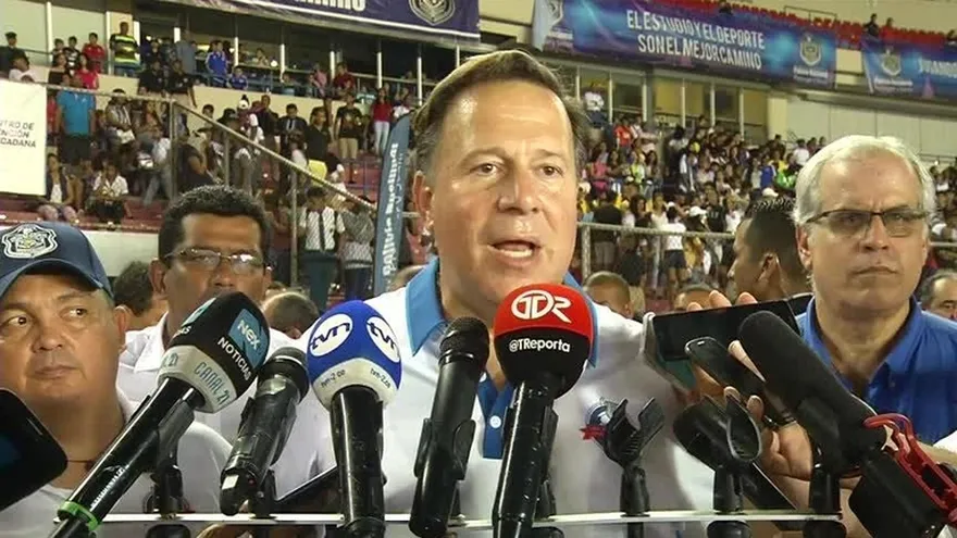 Presidente Varela reacciona ante la postura de gremios docentes