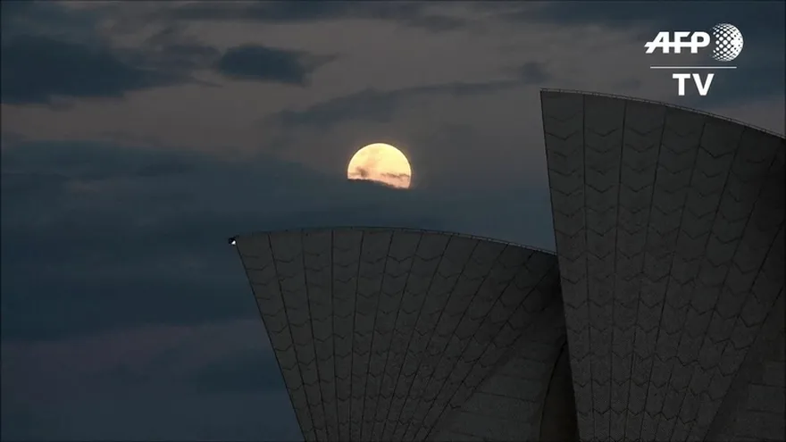 Australianos, primeros en disfrutar de la ‘superluna’