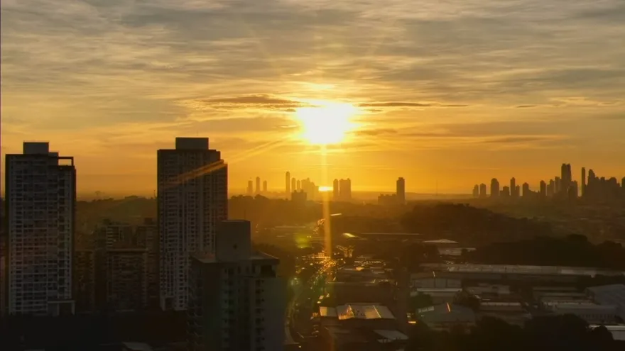 Amanecer en la Ciudad de Panamá