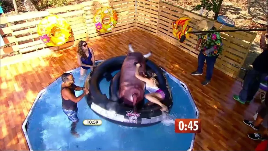 Natalia cumple el reto del toro loco