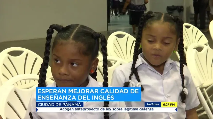 Acreditan a más de 200 escuelas bilingües en Panamá