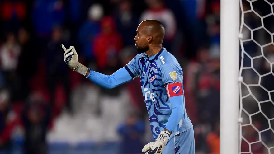 Luis Mejía campeón con Nacional de Uruguay