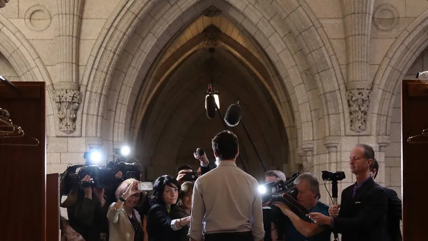 Las tiernas fotos del hijo del hijo del primer ministro de Canadá.