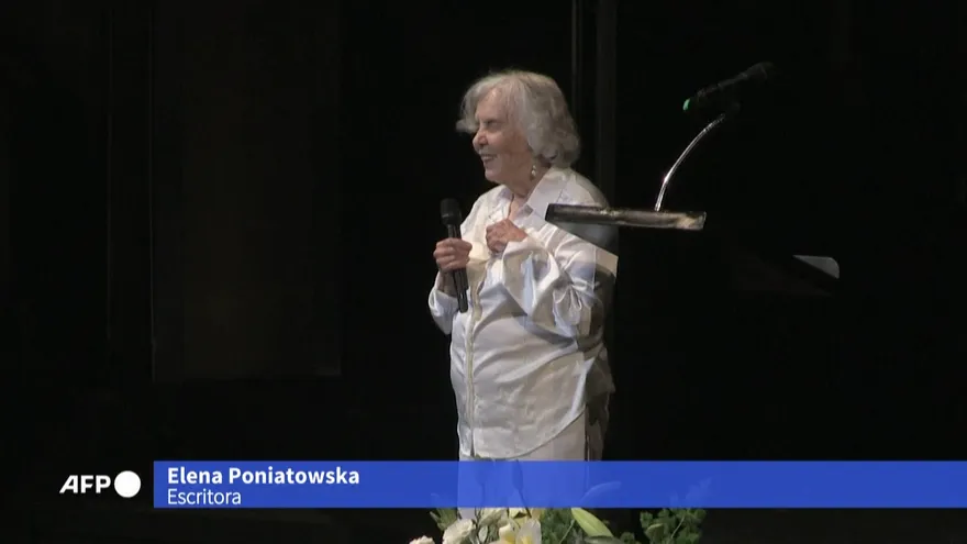 Homenaje en México a Elena Poniatowska.