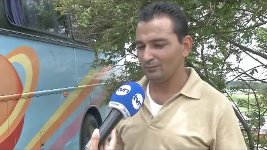 Conductor de bus incendiado habla de lo sucedido