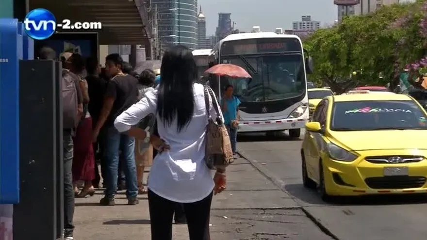 Sugieren al gobierno modificar contrato con Mi Bus