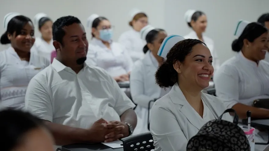 Enfermeras y enfermeros de la Caja de Seguro Social