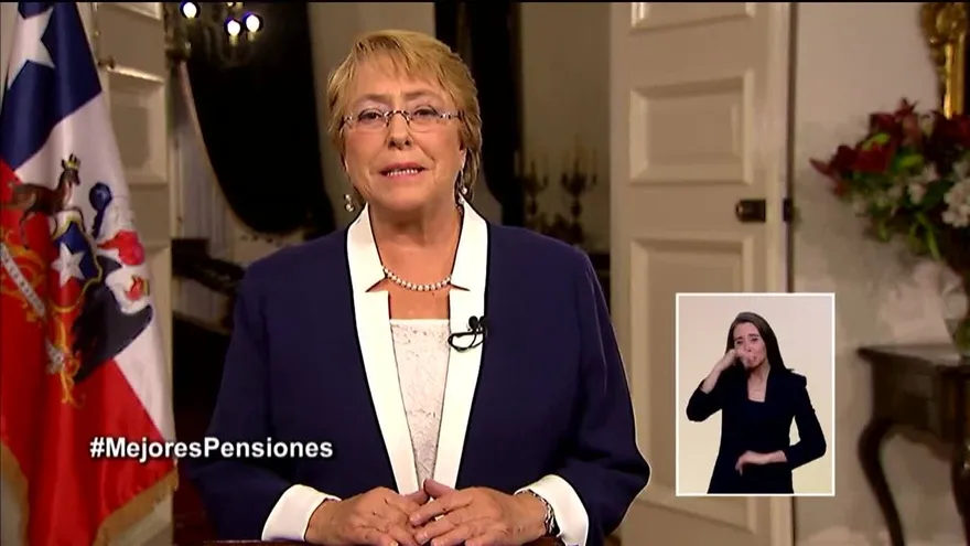 Bachelet anuncia reforma al sistema de pensiones chileno
