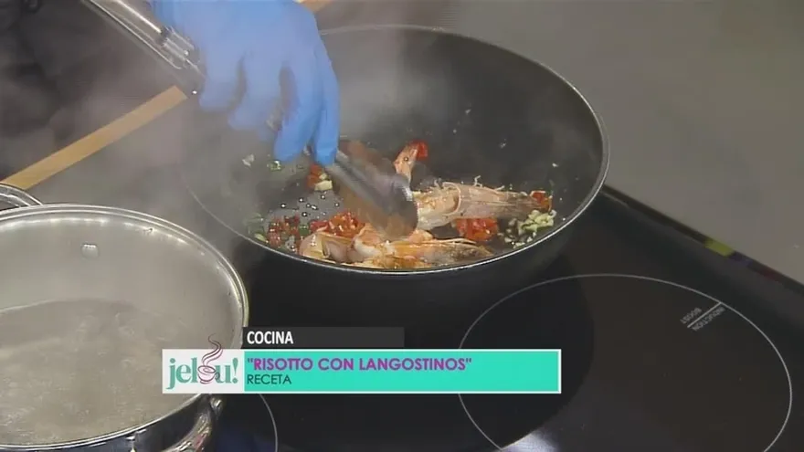 Risotto de langostinos, ¿Te atreves a  prepararlo? Es súper fácil.