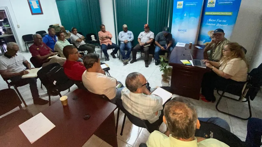 Los productores junto al grupo técnicos del MIDA se encargaron de realizar una Mesa Técnica Agroclimática en la provincia de Chiriquí.
