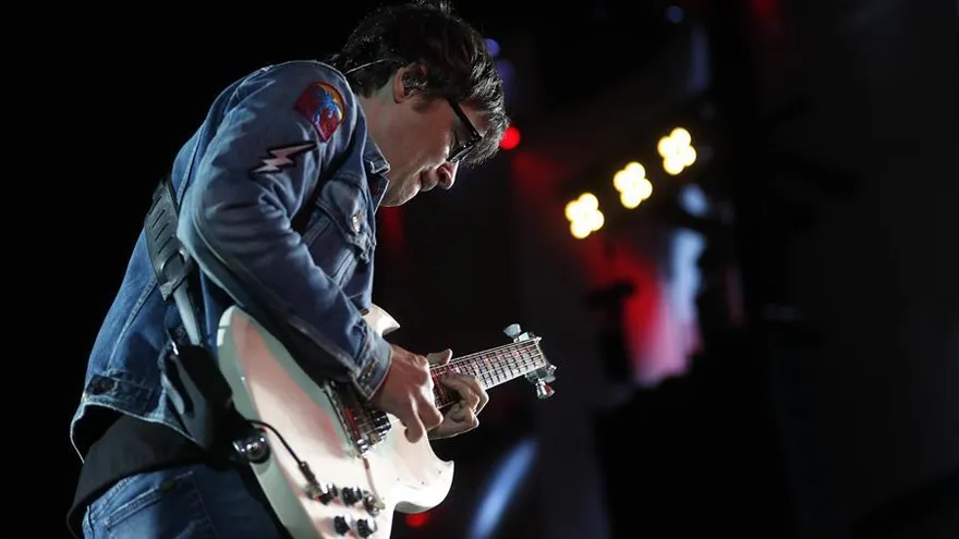 El cantante Rivers Cuomo de la banda Weezer.