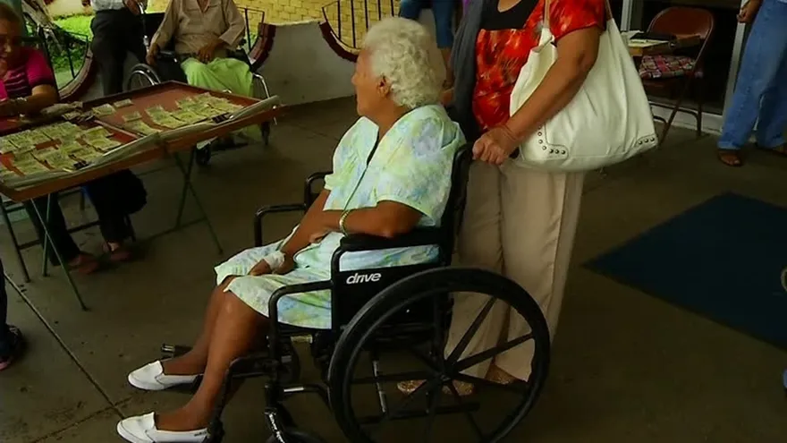 CSS realiza acto público para la compra de insumos hospitalarios