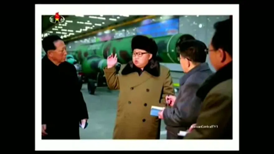 Corea del Norte lanza al mar cuatro misiles balísticos, según Tokio.