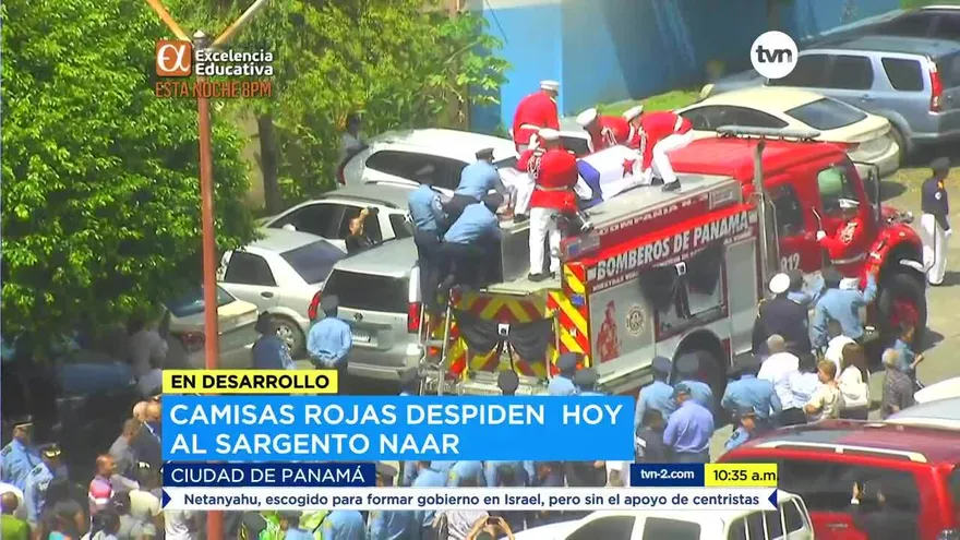 Bomberos despiden al sargento primero Manuel Naar