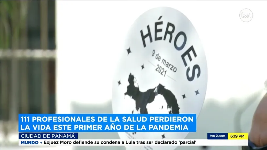 Realizan homenaje a personal médico que ha muerto por COVID-19