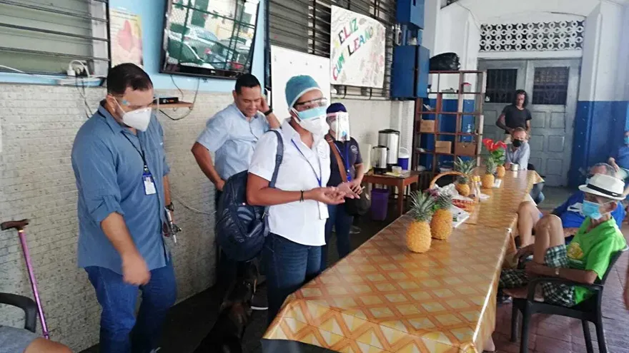 Además, varios de los residentes del centro, indicaron los funcionarios del MPT y de la Defensoría del Pueblo, que reciben una buena atención, pero se hace necesario más apoyo por parte del Estado.