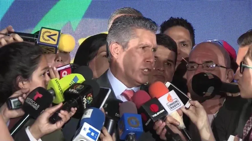 Falcón dolarizará Venezuela si gana las presidenciales de Venezuela