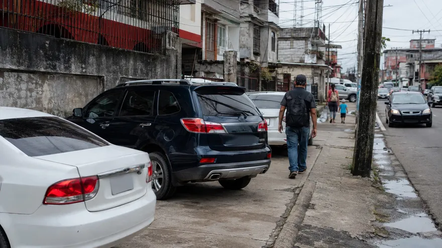 San Miguelito recibe 200 nuevas denuncias por autos abandonados en espacios públicos