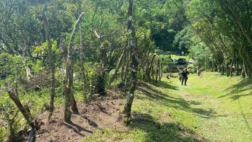 Environment Ministry Removes Illegal Fence at Cerro Gaital Natural Monument