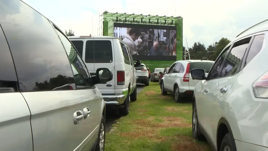 Sin F1 por la pandemia, autódromo de México convierte su pista en autocine