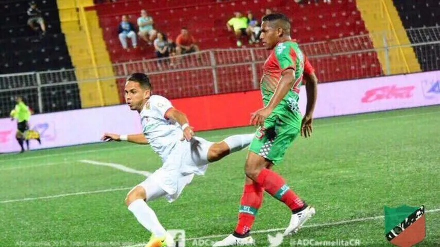 Panameño Amir Waithe le anotó al Saprissa de Costa Rica