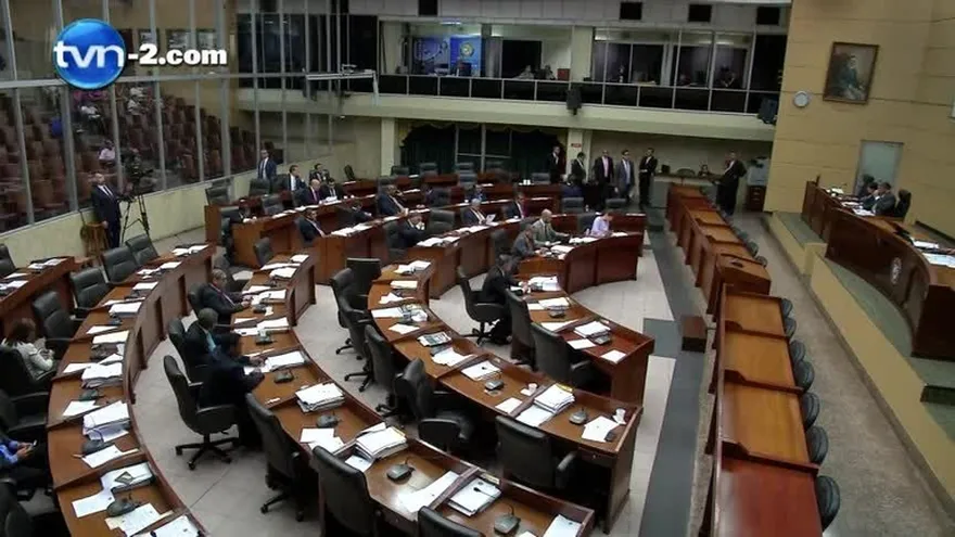 Denuncian despidos de 150 miembros del PRD del bando de Robinson