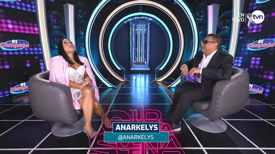 Anarkelys interpretó al inolvidable Rubby Pérez con una versión remix de “Volveré”