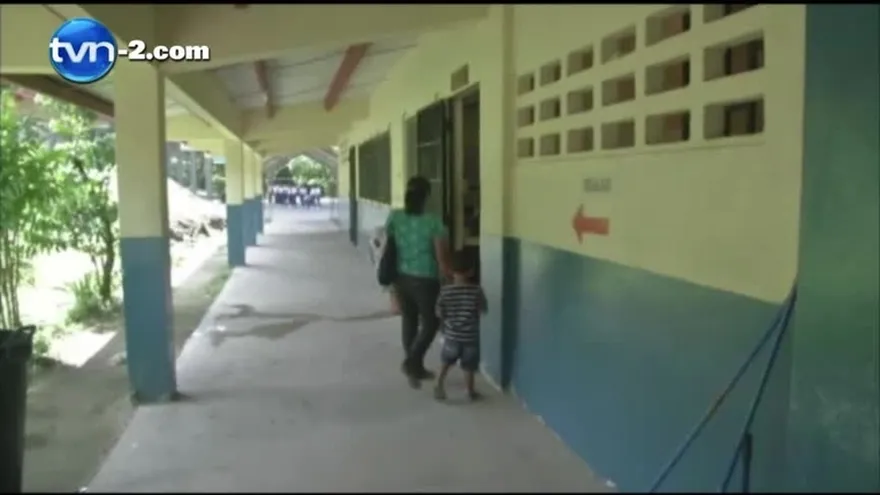 Varios centros educativos del interior en protesta exigiendo mejoras en los planteles