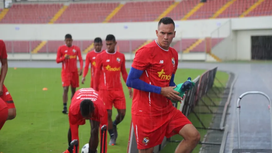 Primer entrenamiento de La Sele de cara a partido amistoso con Irlanda del Norte
