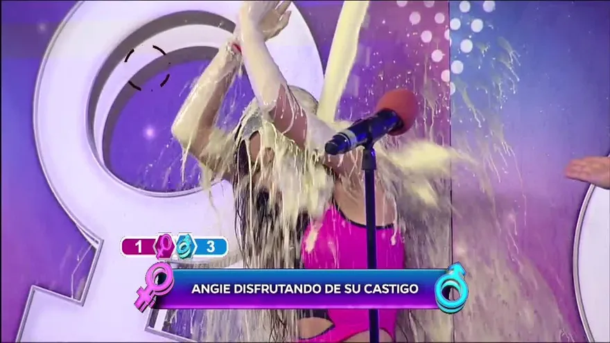 ¡Anonymus realmente se destacó con los baldazos en "Memoria Musical"!